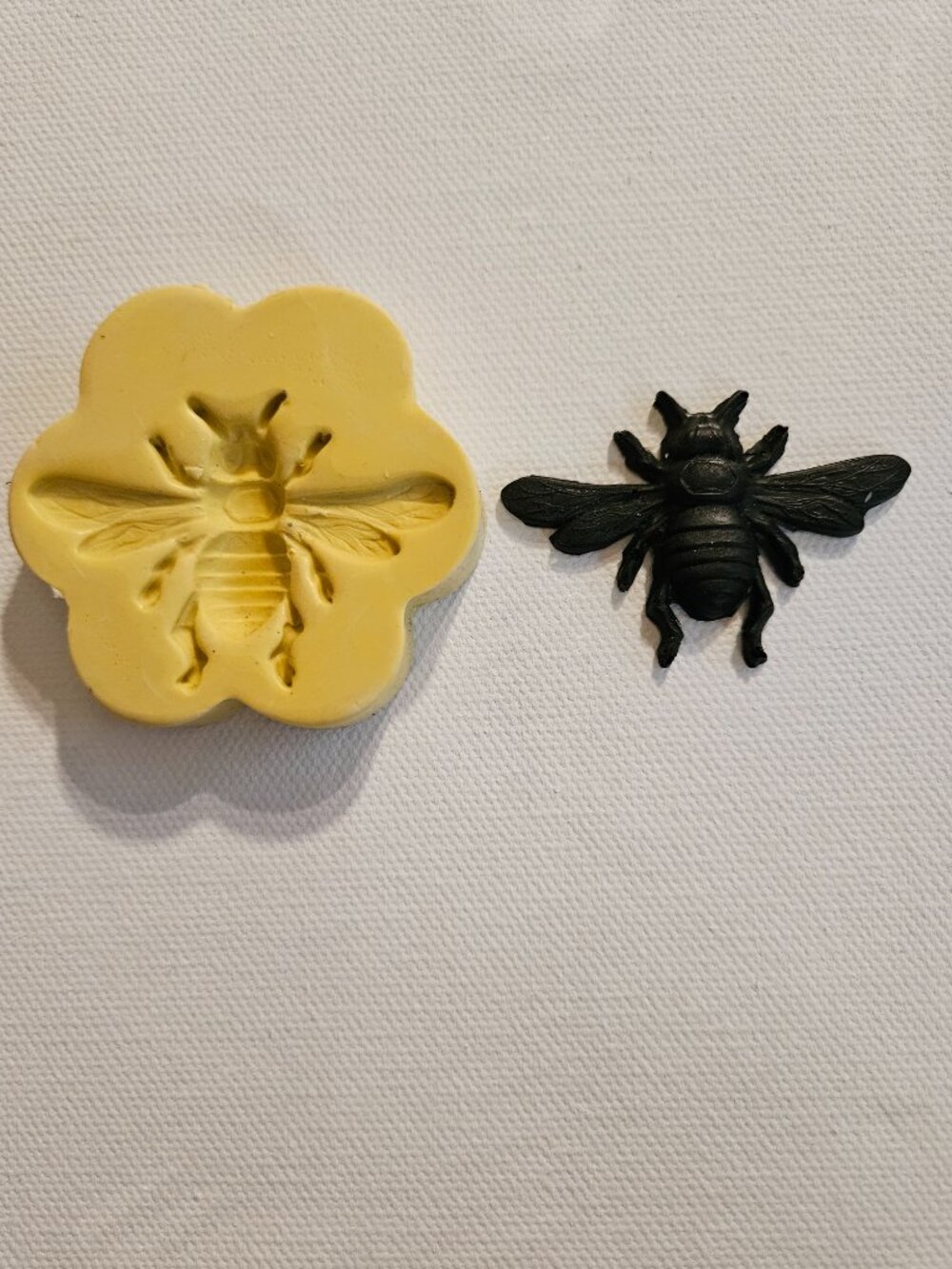 Silicone Bee Mold